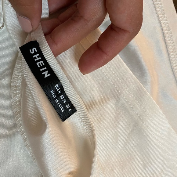 Multiple t-shirts - Picture 8 of 15